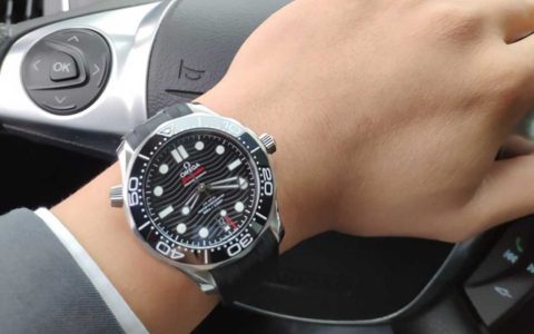 VS廠復刻版歐米茄海馬300M陶瓷表盤黑陶瓷圈橡腕表做工質量如何